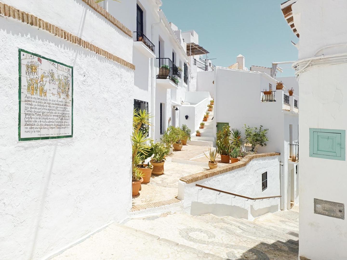 Las Pizarrillas: Tu Hogar En Este Blanco Pueblo Frigiliana Kültér fotó