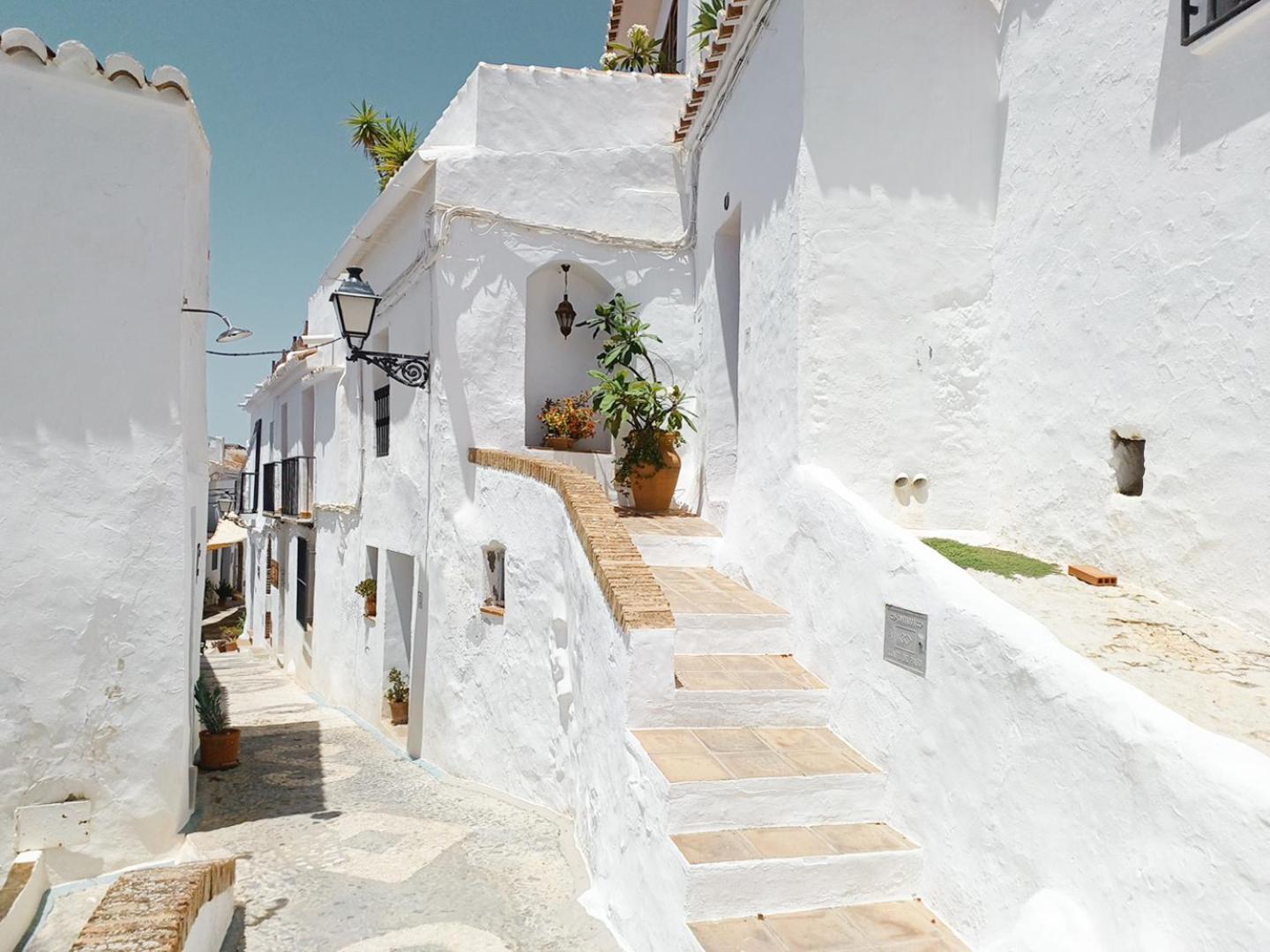 Las Pizarrillas: Tu Hogar En Este Blanco Pueblo Frigiliana Kültér fotó